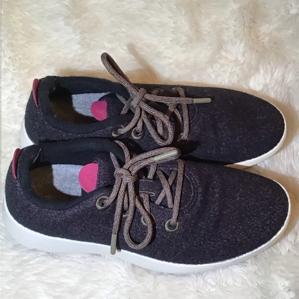 Allbirds Men’s wool running sneakers size 9